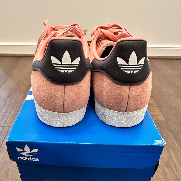 Adidas Gazelle Men’s Athletic Pink Black White Sneakers JH5388, Size 10.5 - Picture 5 of 9